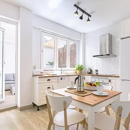 Precioso Apartamento Con Patio Málaga Eksteriør bilde